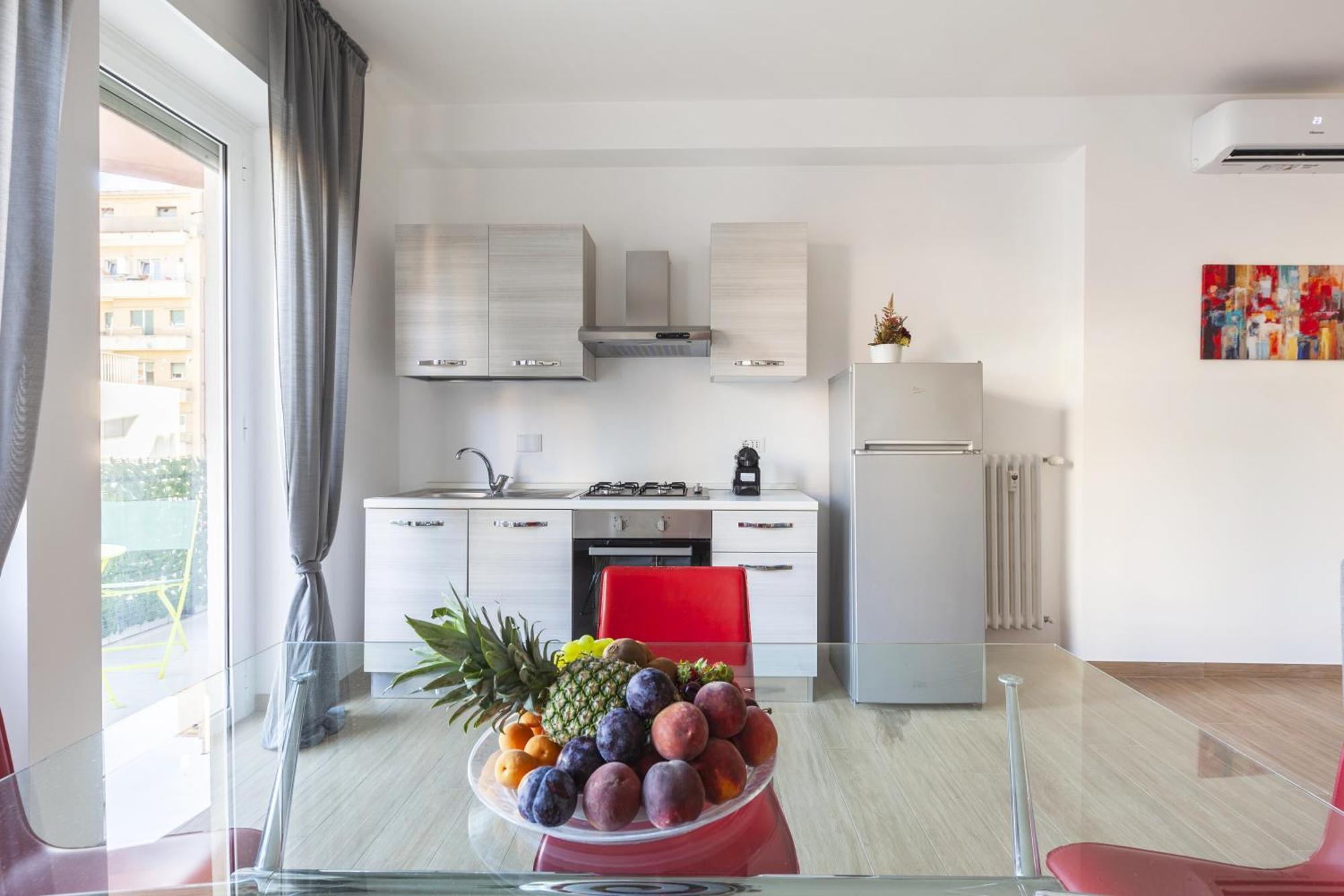 Hostly-libia Light Lodge-10min Metro To Colosseum * Rome